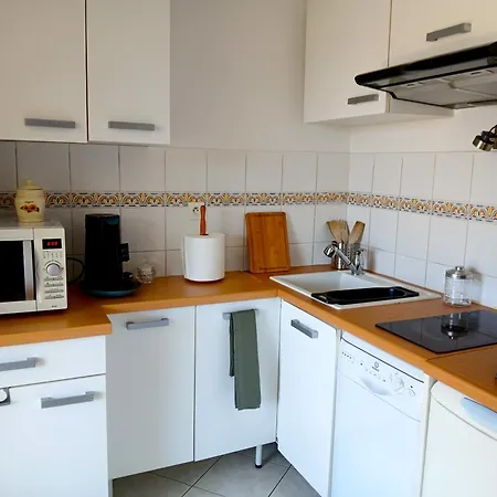 Avec Grande Terrasse לה קיוטאט