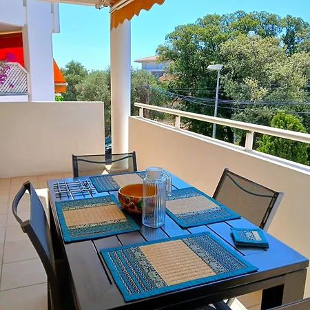 Avec Grande Terrasse * 라시오타